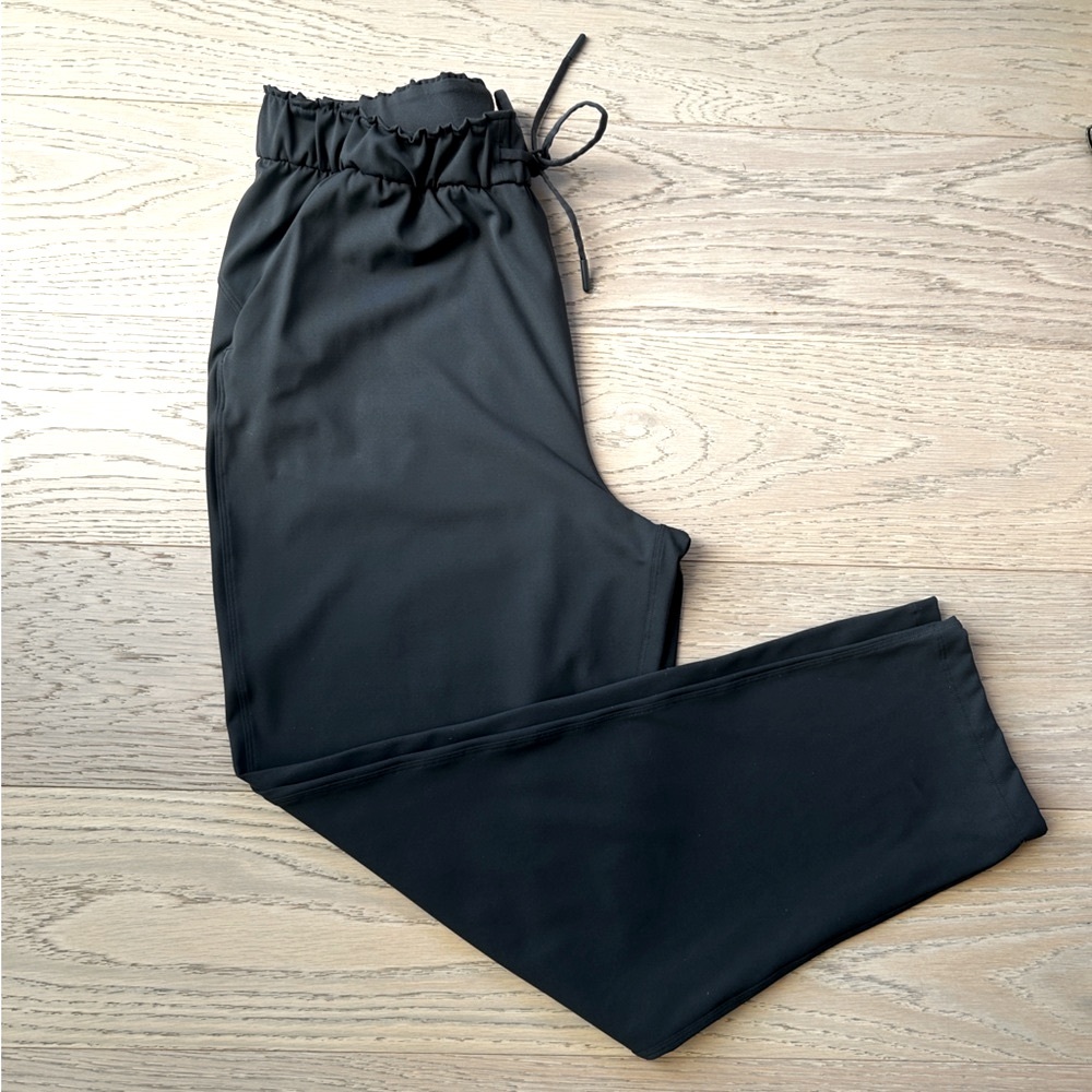 Lululemon Women’s Crop Pants